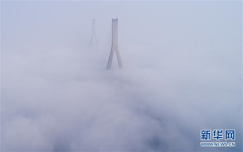 Nebliges Wetter in Wuhan