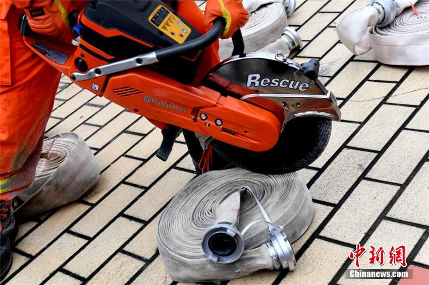 Fuzhou und Shijiazhuang vernichten gef?lschte Produkte zur Brandbek?mpfung