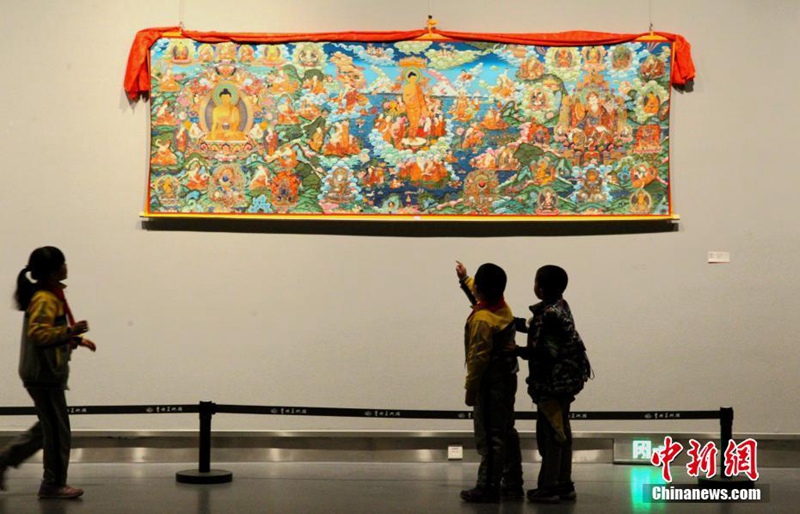 Ausstellung in Xining pr?sentiert 88 wundersch?ne Thangka-Gem?lde