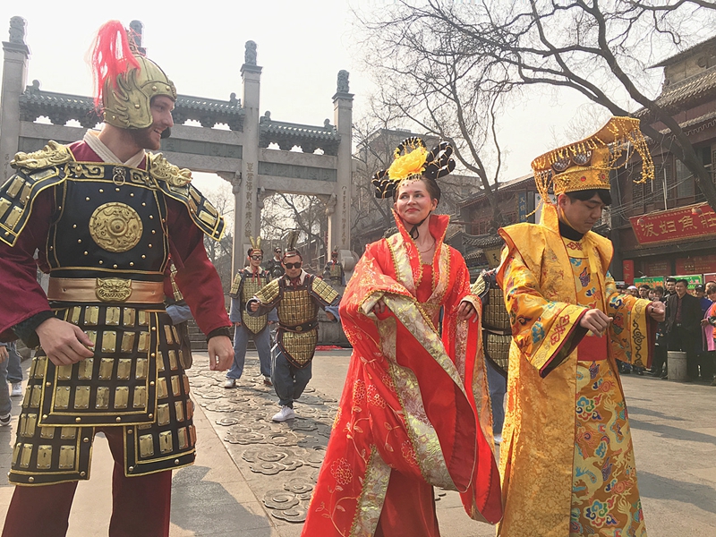 Cosplay in der Tang Paradies