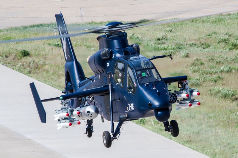 Angriffshubschrauber Z-19E begeht Jungfernflug