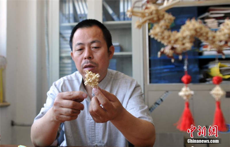 24 Jahre im Strohkunsthandwerk