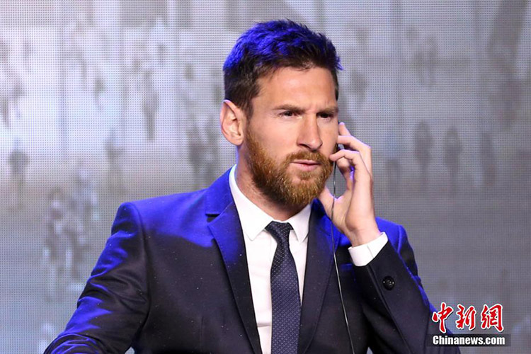 Messi er?ffnet interaktiven Fu?ball-Erlebnisraum in China