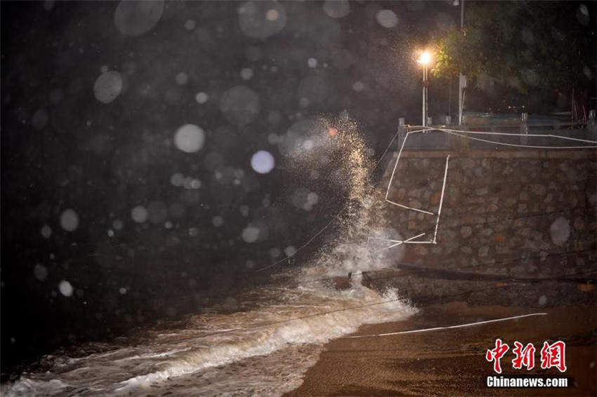 Taifun ?Merbok“ erreicht Guangdong