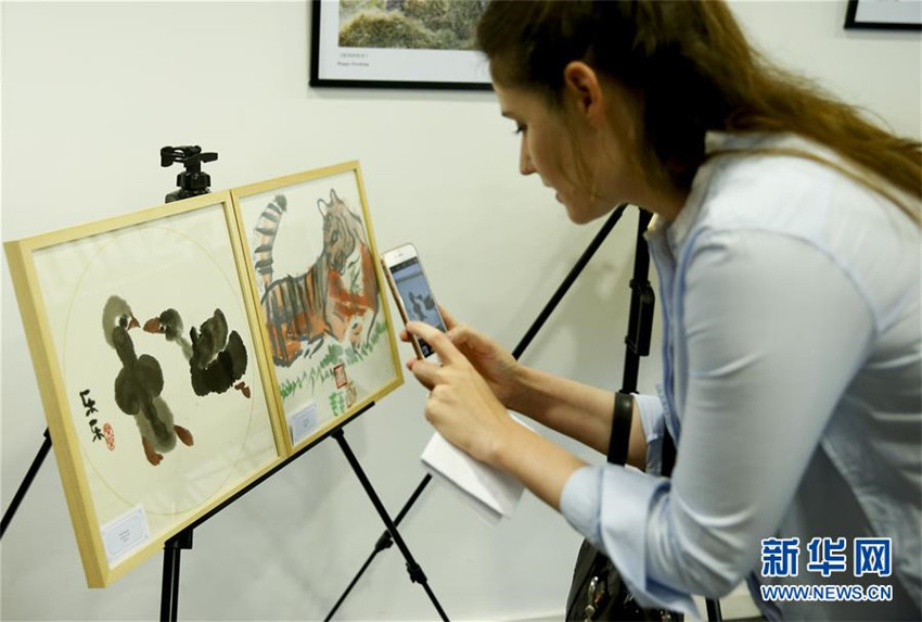 Ausstellung chinesischer und europ?ischer Jugendmalerei in Brüssel