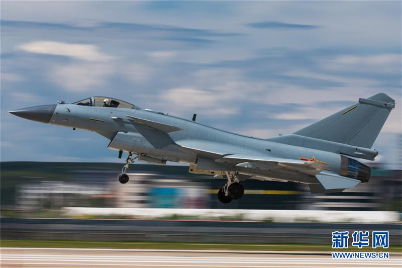 Internationaler Milit?rwettbewerb 2017: F-10B stellt sich vor