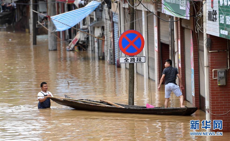 Hochwasser legt Provinz Hunan lahm