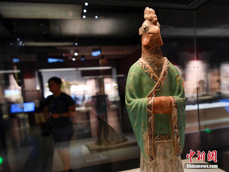 Restaurierte Kulturgegenst?nde in Xinjiang ausgestellt 