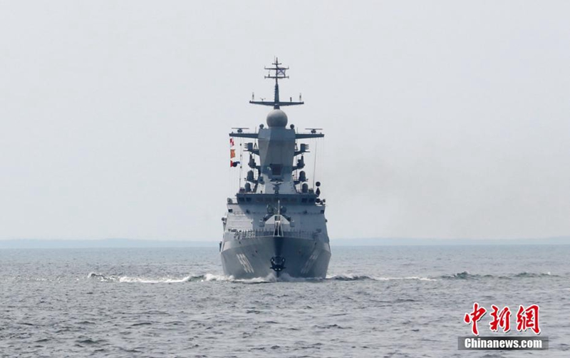 Chinesische und Russische Marine schie?en im Baltischen Meer scharf 