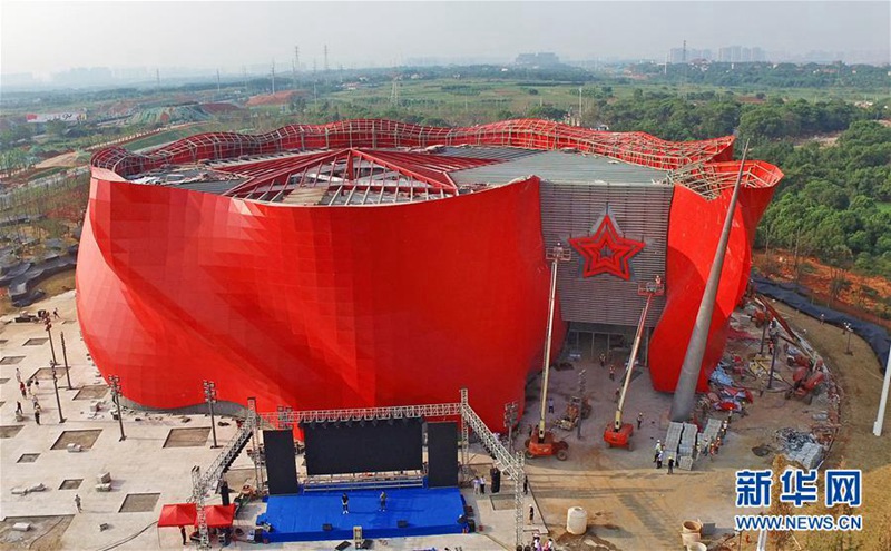 Ausstellungszentrum der Kriegsger?te in Nanchang kurz vor Er?ffnung 