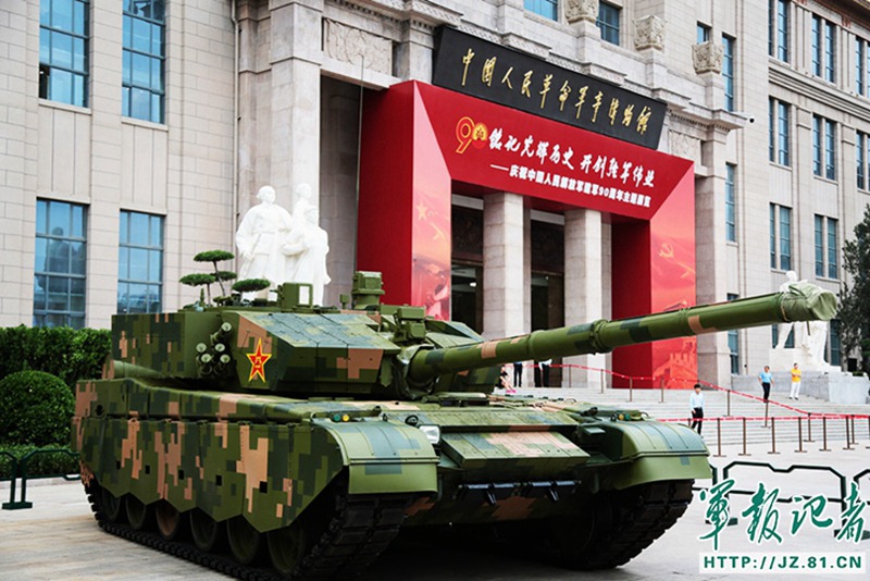 Ausstellung der Kriegsger?te zur Markierung des 90. Jahrestages der Volksbefreiungsarmee 