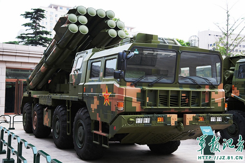 Ausstellung der Kriegsger?te zur Markierung des 90. Jahrestages der Volksbefreiungsarmee 