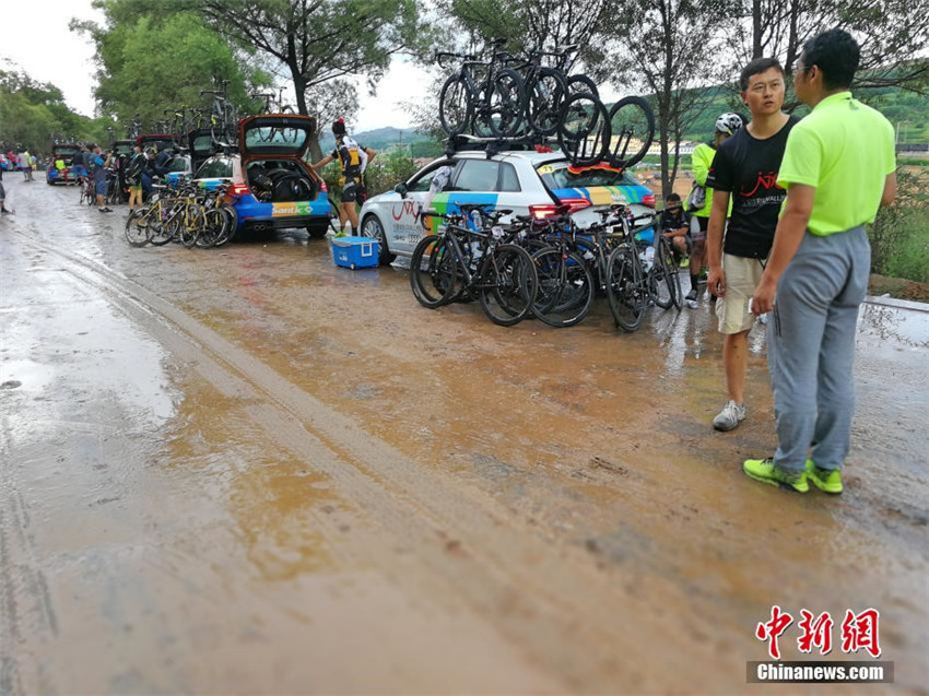 Tour of Qinghai Lake wegen starker Regenf?lle in Gansu untergebrochen