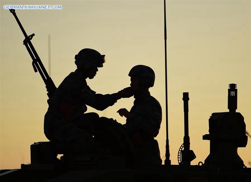 Truppen treffen Vorbereitungen für eine Milit?rparade in der Inneren Mongolei