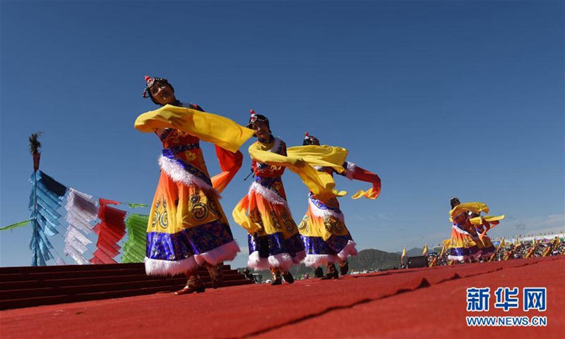 11. Gesar Pferderennen Festival in Maqu er?ffnet