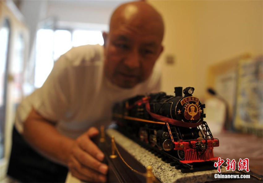 Pers?nliche Sammlung von Zuggegenst?nden zeigt Chinas Eisenbahngeschichte