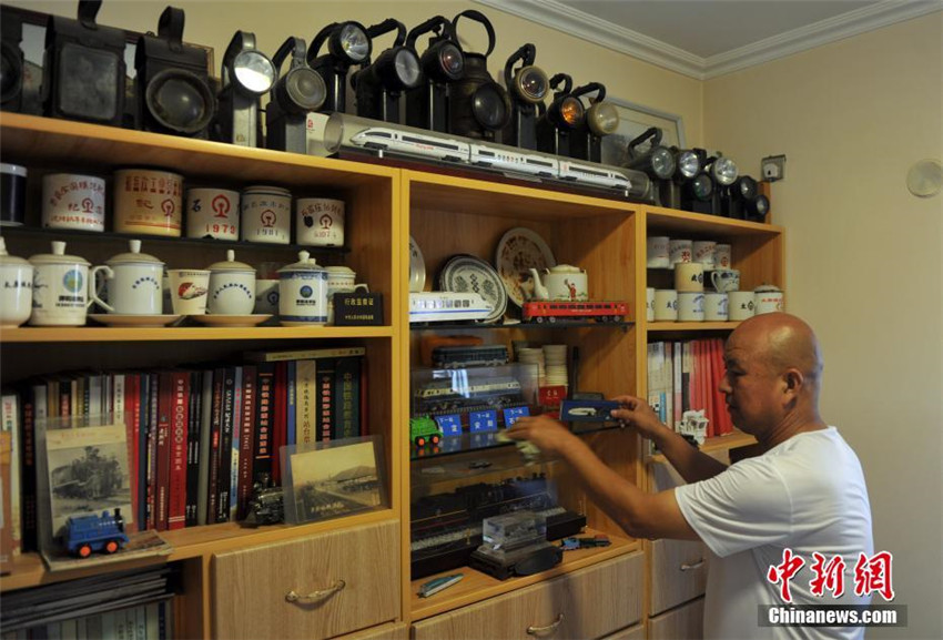 Pers?nliche Sammlung von Zuggegenst?nden zeigt Chinas Eisenbahngeschichte