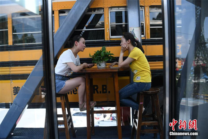 Chongqing: Wohnmobile in luftiger H?he