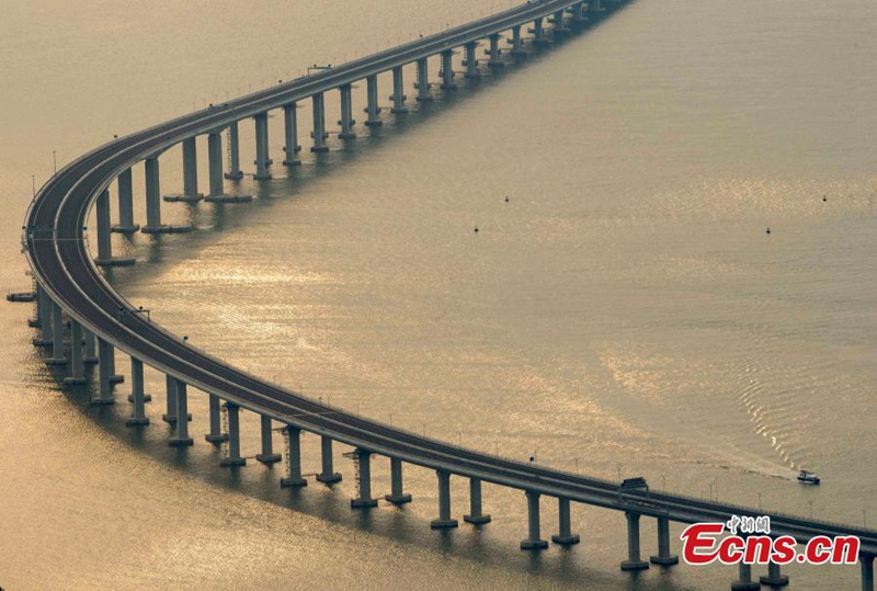 Die l?ngste Meeresbrücke verbindet Zhuhai, HongKong und Macao