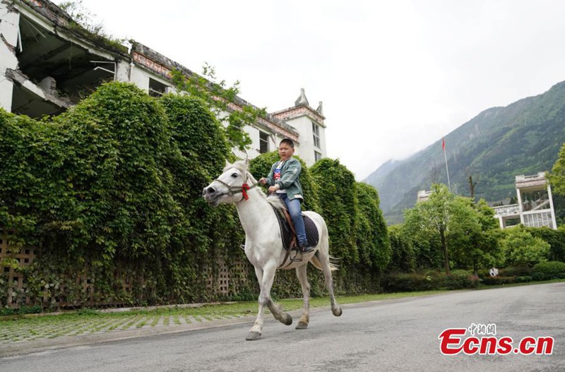 Neues Leben im Post-Erdbeben-St?dtchen Yingxiu