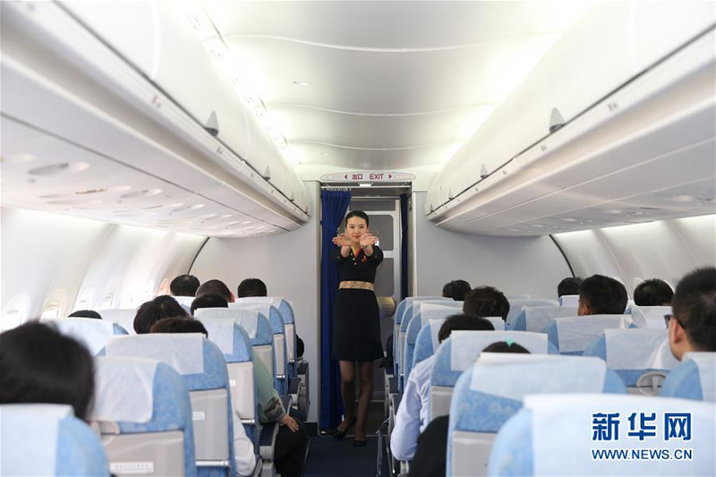 Chinas Regionaljet ARJ21 fliegt neue Strecken in extremer K?lte