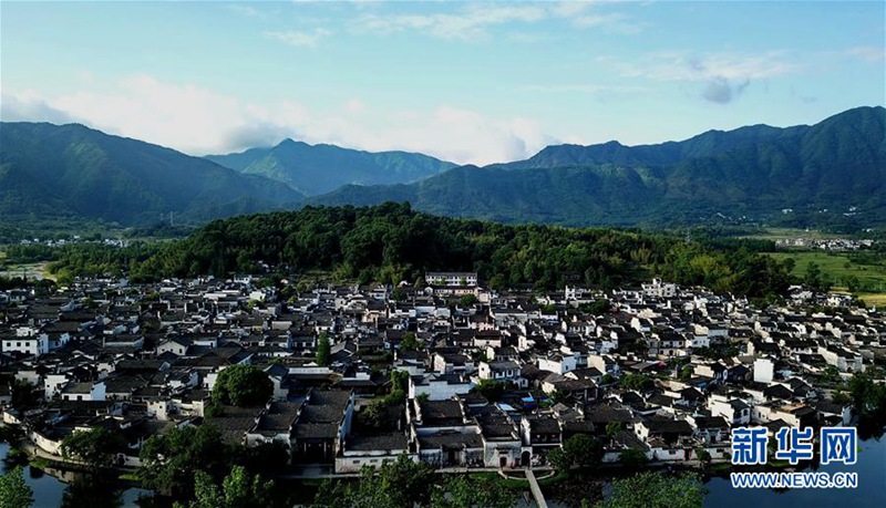 Blick von oben auf historische D?rfer im Süden Anhuis