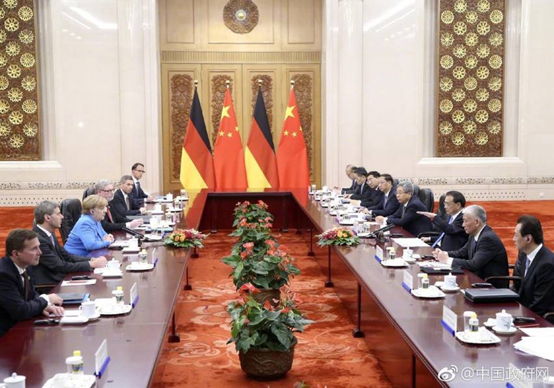 Angela Merkel in Beijing eingetroffen