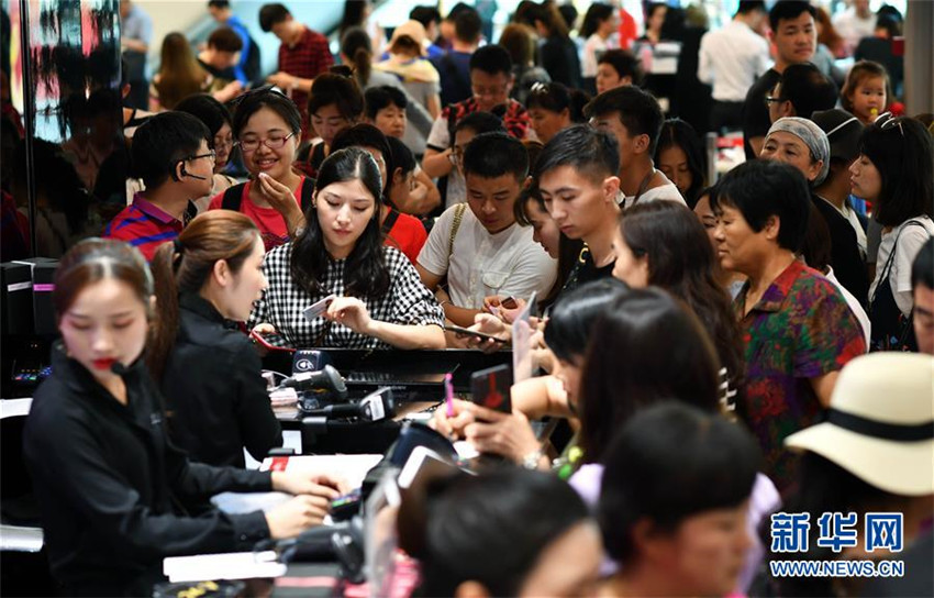 Hainan m?chte internationales touristisches Konsumzentrum entwickeln