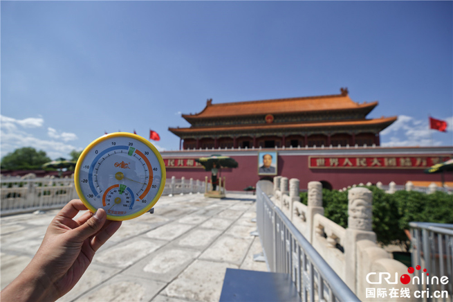 Soldaten bleiben trotz Hitzewelle auf ihren Posten