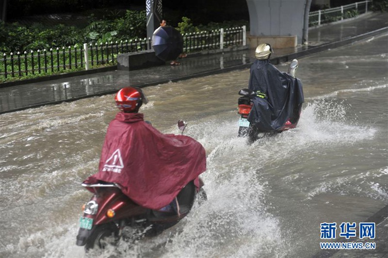 Südwestchina: überschwemmungen und Erdrutsche durch Regenschauer