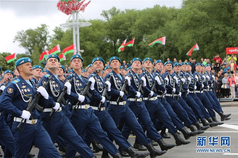 Chinesische Soldaten nehmen erstmals an Milit?rparade in Wei?russland teil