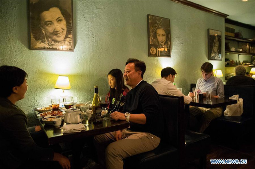 Restaurant mit einem Michelin-Stern: ?Cafe China“ in New York