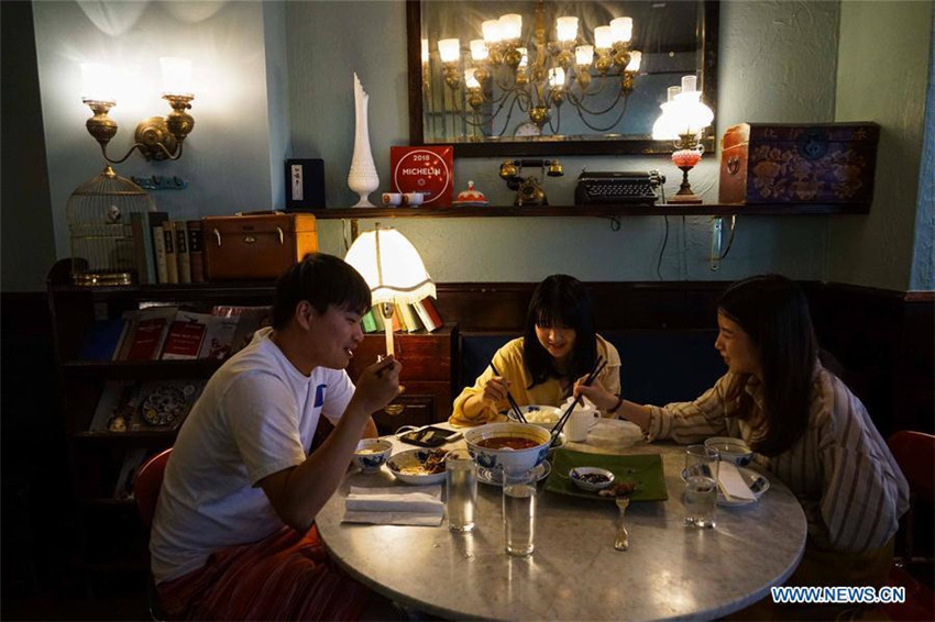 Restaurant mit einem Michelin-Stern: ?Cafe China“ in New York