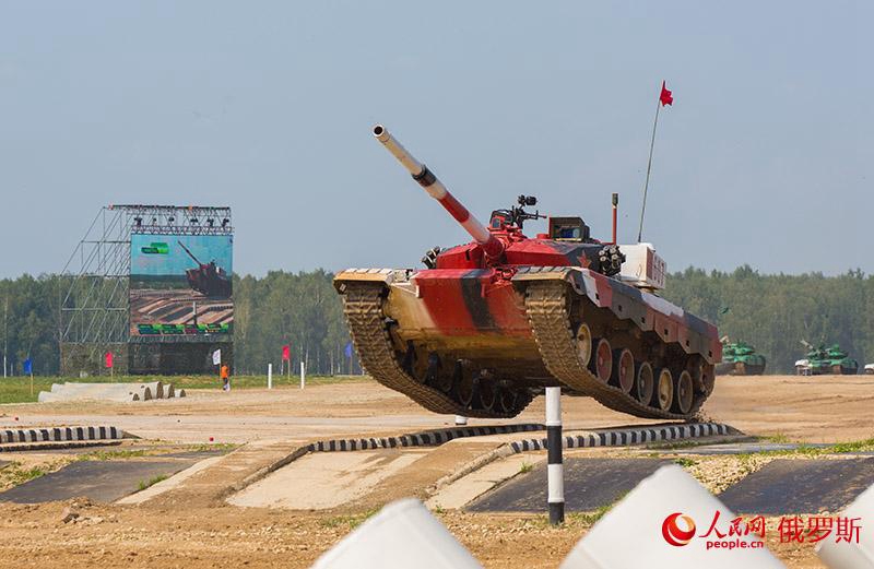 China gewinnt in den Internationalen Armeespielen im Panzerwettbewerb