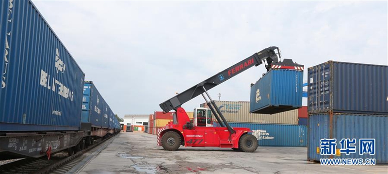 Milchprodukte aus Wei?russland kommen erstmals in China an 