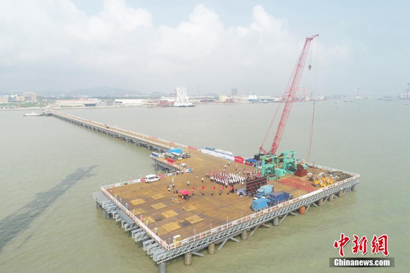 China baut weltweit gr??te Seebrücke