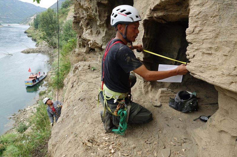 37 historische Felsengr?ber in Zentralchina entdeckt