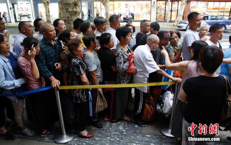 Shanghai: traditionelle Mondkuchen sehr beliebt