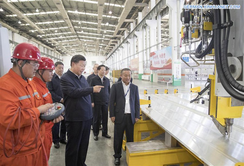 Staatspr?sident Xi inspiziert Liaoning