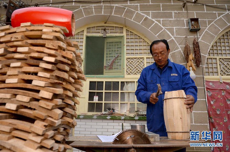 Manufakturist der Hüfttrommel in Ansai