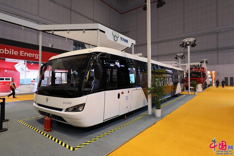 CIIE: Blick in die Hallen für intelligente High-End-Ausrüstung