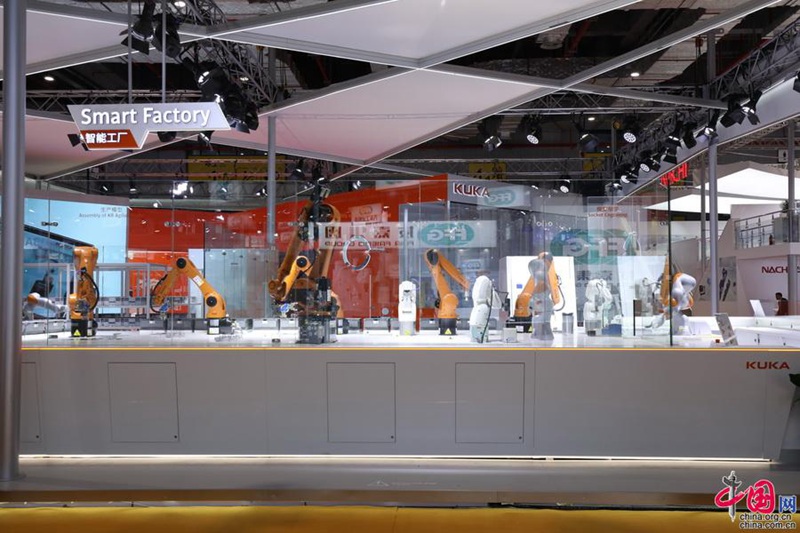 CIIE: Blick in die Hallen für intelligente High-End-Ausrüstung