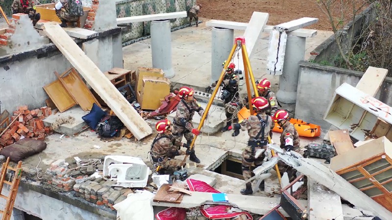 China und Amerika üben humanit?re Hilfe und Katastrophenbek?mpfung