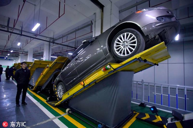 Erstes Intelligentes Parkhaus in Chongqing in Betrieb genommen