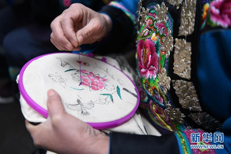 Hunan: Handwerk hilft bei der Armutsbek?mpfung