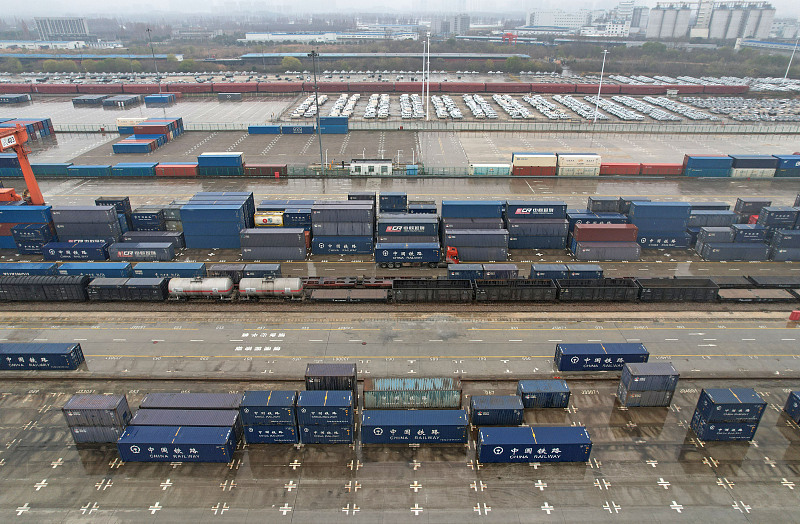 Chinas leistungsf?hige ?Karawane“ auf Schienen