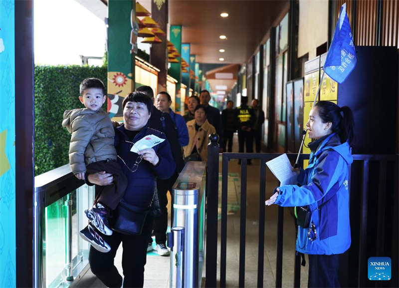 Grenzüberschreitende Tourismus-Kooperationszone an den Detian-Ban Gioc-Wasserf?llen zwischen China und Vietnam