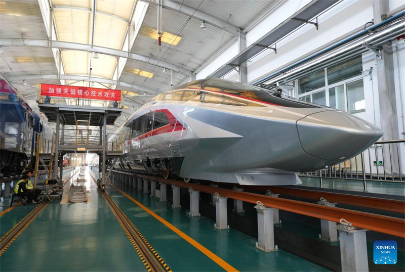 Prototyp des Hochgeschwindigkeitszuges CR450 wird in Beijing getestet
