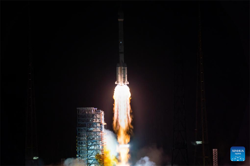 China startet neuen Datenrelais-Satelliten