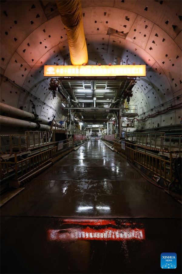 Weltweit erster zweigleisiger Unterwassertunnel einer Hochgeschwindigkeitsstrecke durchbrochen